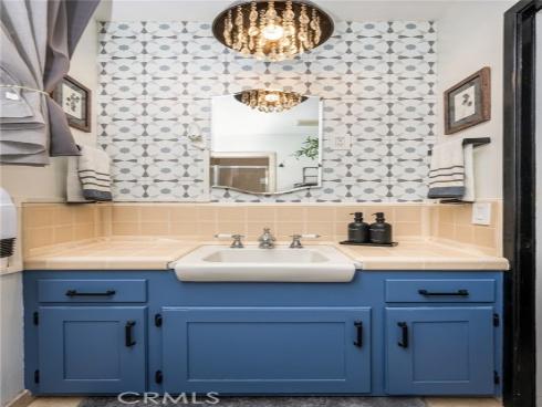 700 N Westwood   Place, Anaheim, CA