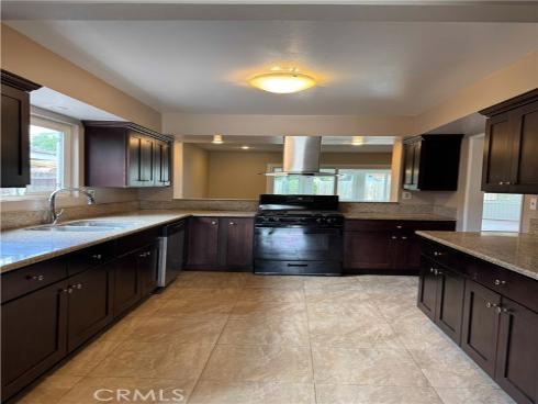 2443 E Westport   Circle, Anaheim, CA