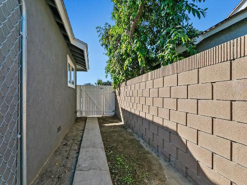 400 N Syracuse , Anaheim, CA