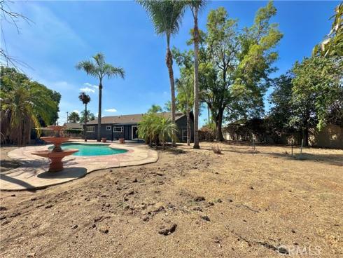 2641 E Paladin Ave , Anaheim, CA