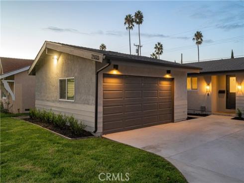 2533 W Chanticleer , Anaheim, CA