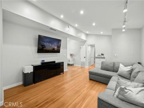 2533 W Chanticleer , Anaheim, CA