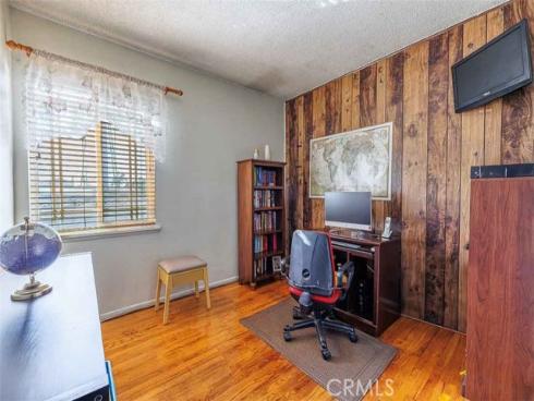 605 N La Reina  , Anaheim, CA