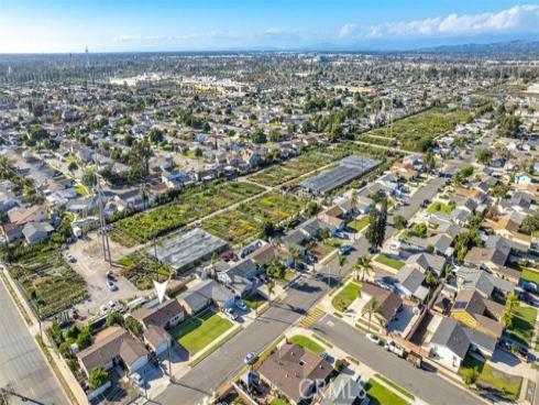 605 N La Reina  , Anaheim, CA