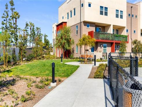 1649 W Lincoln  101  Avenue, Anaheim, CA