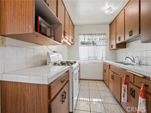 3131 W Polk Avenue, Anaheim, CA