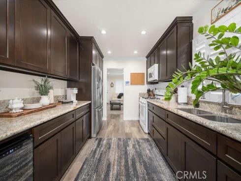 2697 W Parkside   Lane, Anaheim, CA