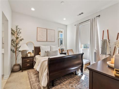 390 N Bellarose  , Anaheim, CA