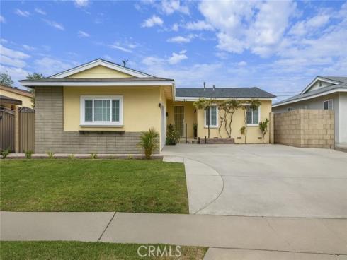 2123 W Orange   Avenue, Anaheim, CA