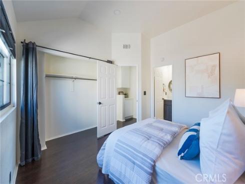 1854 W Falmouth  3  Avenue, Anaheim, CA