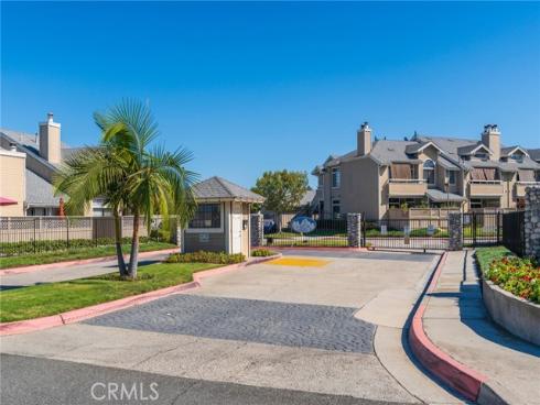 1854 W Falmouth  3  Avenue, Anaheim, CA