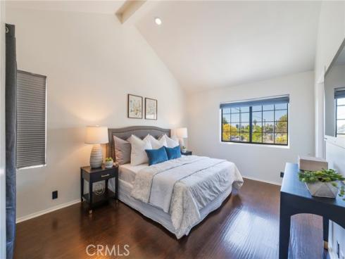 1854 W Falmouth  3  Avenue, Anaheim, CA