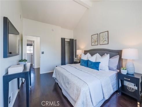 1854 W Falmouth  3  Avenue, Anaheim, CA