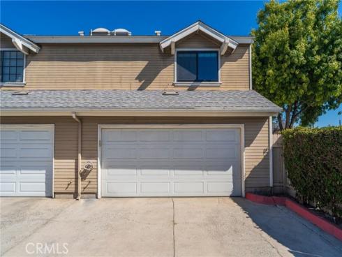 1854 W Falmouth  3  Avenue, Anaheim, CA