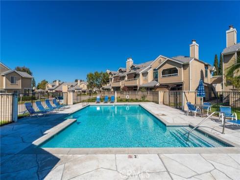 1854 W Falmouth  3  Avenue, Anaheim, CA