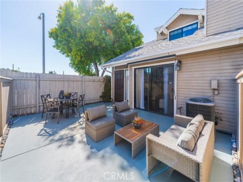 1854 W Falmouth  3  Avenue, Anaheim, CA