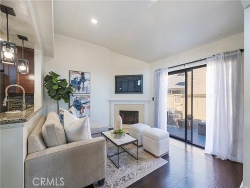 1854 W Falmouth  3  Avenue, Anaheim, CA