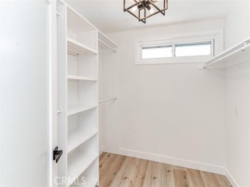 1350 S Ashington , Anaheim, CA