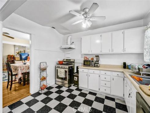 833 S Lemon Street, Anaheim, CA