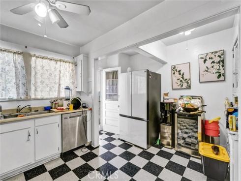 833 S Lemon Street, Anaheim, CA