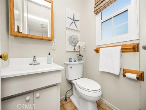 1564 W Palais   Road, Anaheim, CA