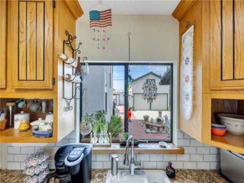 947 N Alamo Street, Anaheim, CA