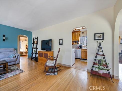 947 N Alamo Street, Anaheim, CA