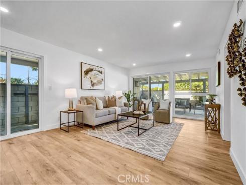 2131 W Niobe Avenue, Anaheim, CA