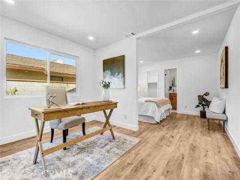 2131 W Niobe Avenue, Anaheim, CA