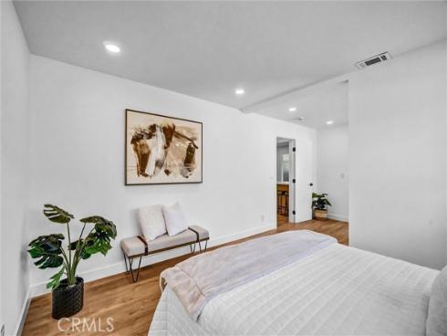 2131 W Niobe Avenue, Anaheim, CA