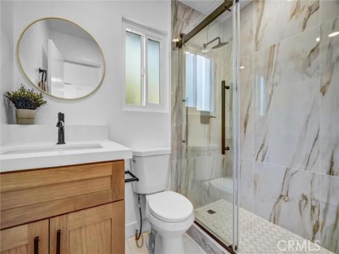 2131 W Niobe Avenue, Anaheim, CA