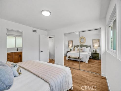 2131 W Niobe Avenue, Anaheim, CA