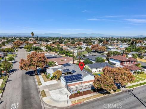 2131 W Niobe Avenue, Anaheim, CA