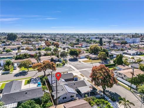 2131 W Niobe Avenue, Anaheim, CA