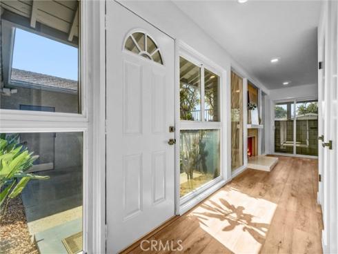 2131 W Niobe Avenue, Anaheim, CA