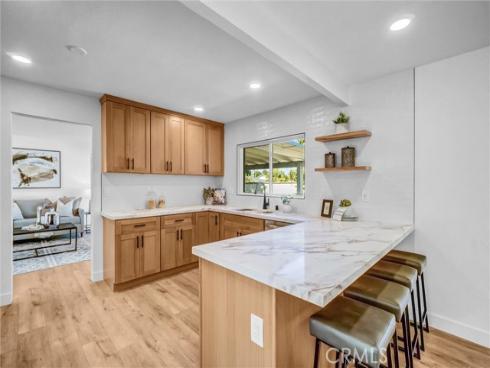 2131 W Niobe Avenue, Anaheim, CA