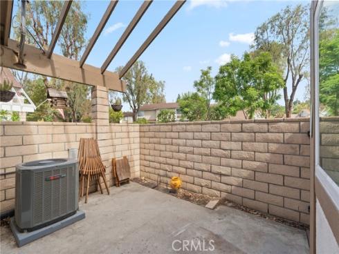 5466 E Willow Woods  A  Lane, Anaheim, CA