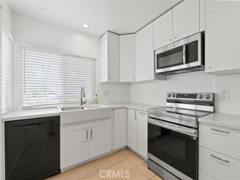 5466 E Willow Woods  A  Lane, Anaheim, CA