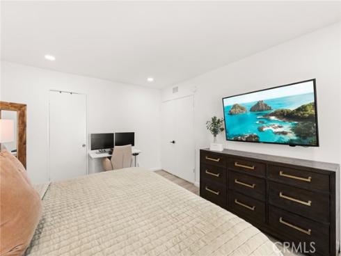 1760 N Oak Knoll  B , Anaheim, CA