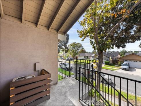 1760 N Oak Knoll  B , Anaheim, CA