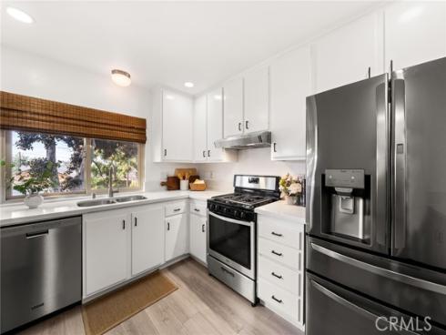 1760 N Oak Knoll  B , Anaheim, CA