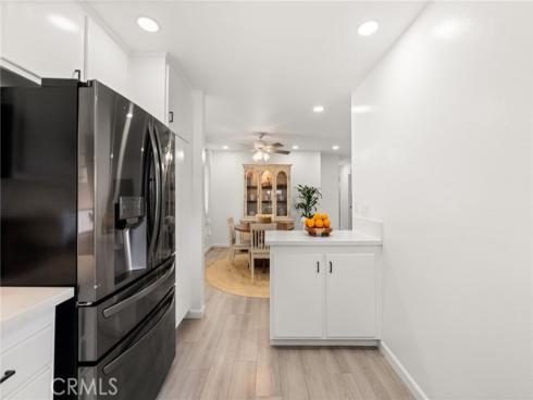 1760 N Oak Knoll  B , Anaheim, CA