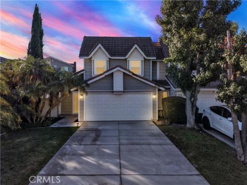 8482 E Amberwood  , Anaheim, CA