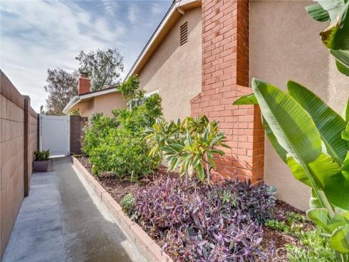 3115 W Teranimar , Anaheim, CA