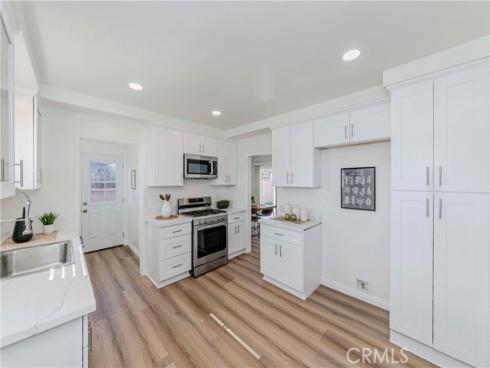 1325 E Romneya  , Anaheim, CA