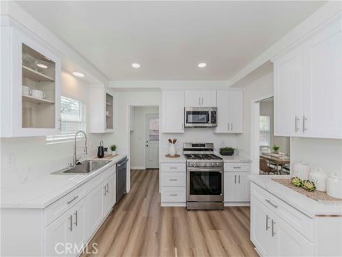 1325 E Romneya  , Anaheim, CA