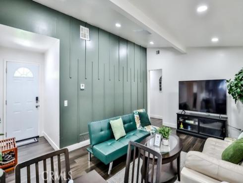 10301  Antigua   Street, Anaheim, CA