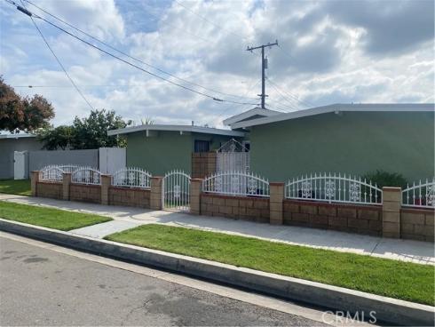 2030 W Dogwood  , Anaheim, CA