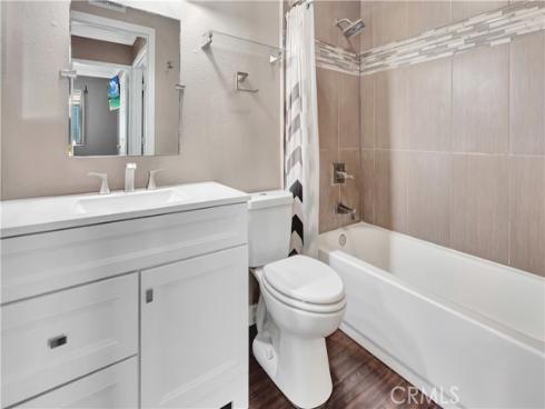 1727 N Willow Woods C Drive, Anaheim, CA