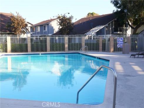 1727 N Willow Woods C Drive, Anaheim, CA